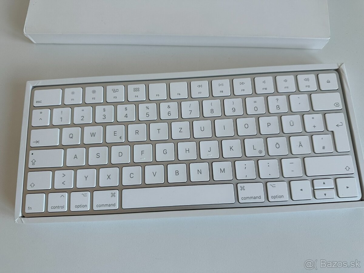 Apple Magic Keyboard - 2