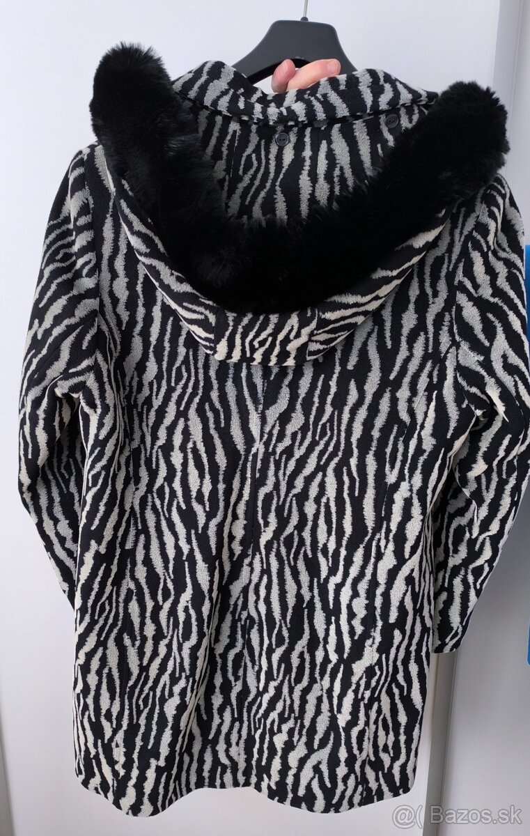 Kabát s kapucňou - 2