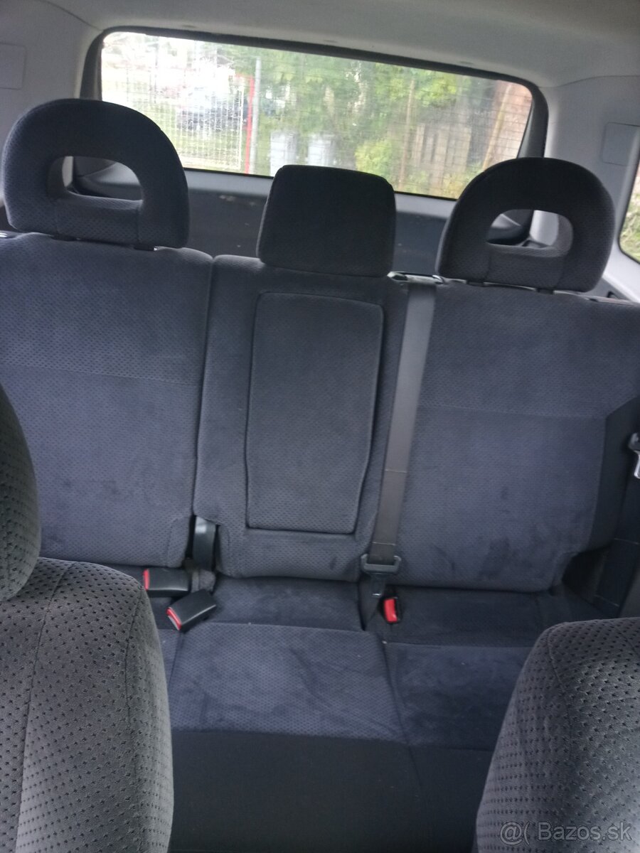Mitsubishi Outlander 2.0i 4x4 wd - 2