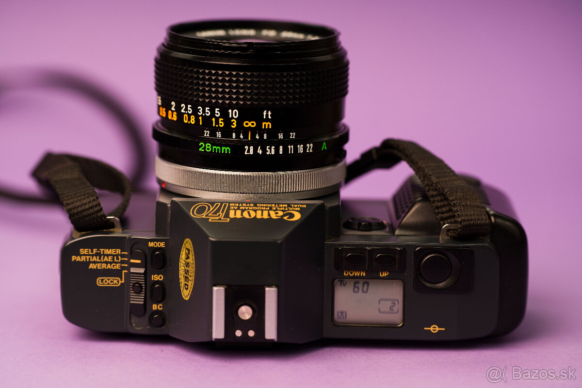 Canon T70. 28mm - 2
