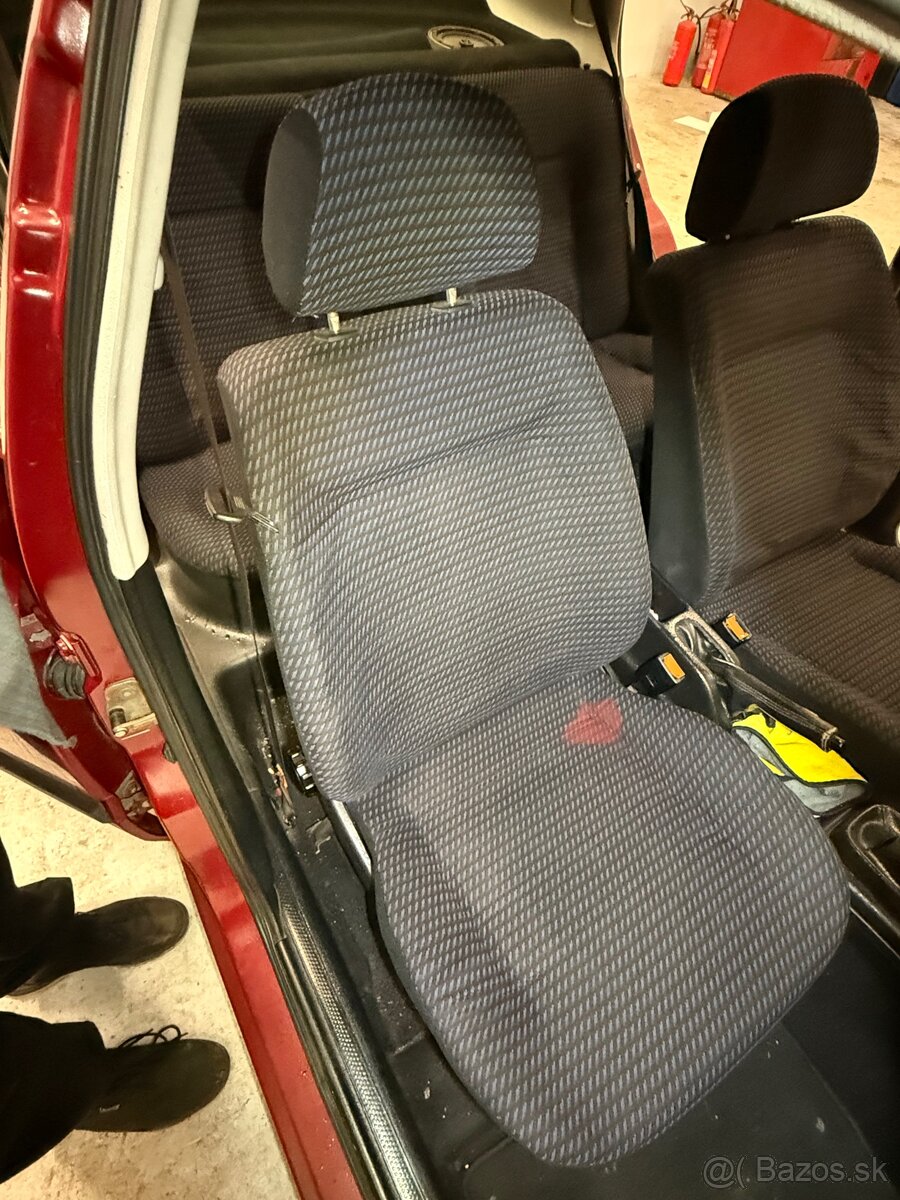 Sedačky VW Golf3/Vento - 2
