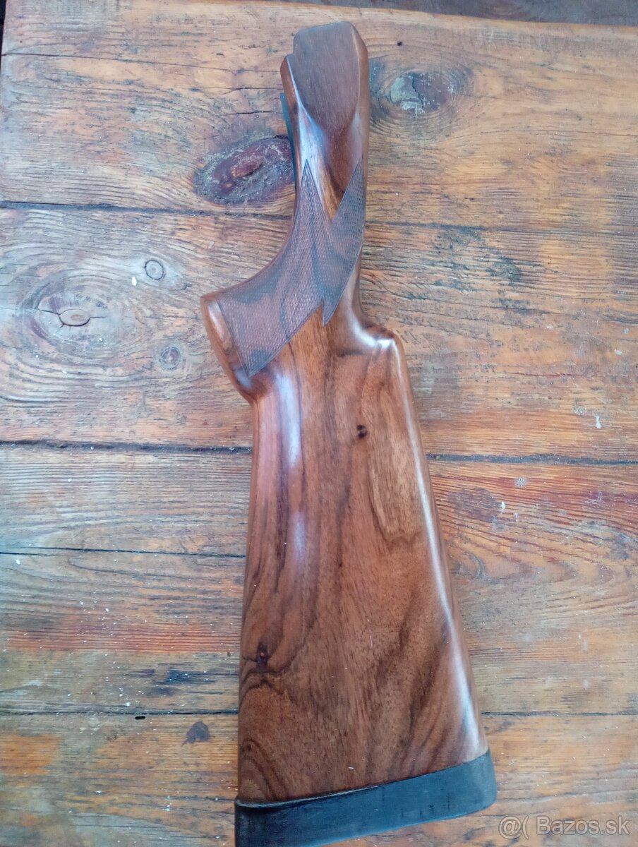Predám originálnu pažbu Perazzi mx8 - 2