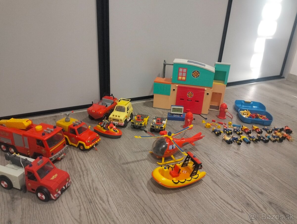 Set - požiarnik Sam , stanica, postavičky, prislusenstvo - 2