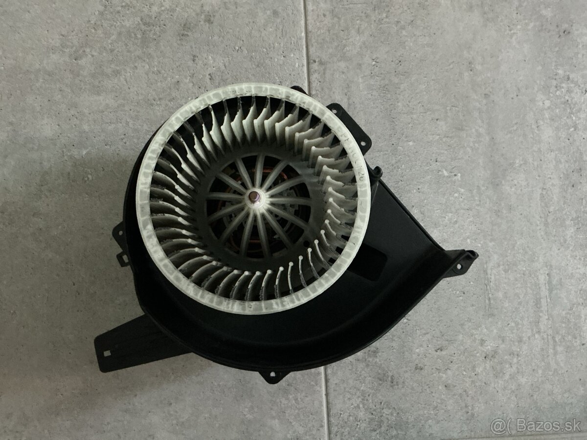 Ventilátor kúrenia 6R1819015A - 2