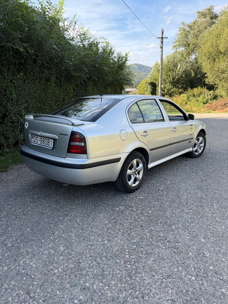 Škoda Octavia 1.8T 110 kW - 2