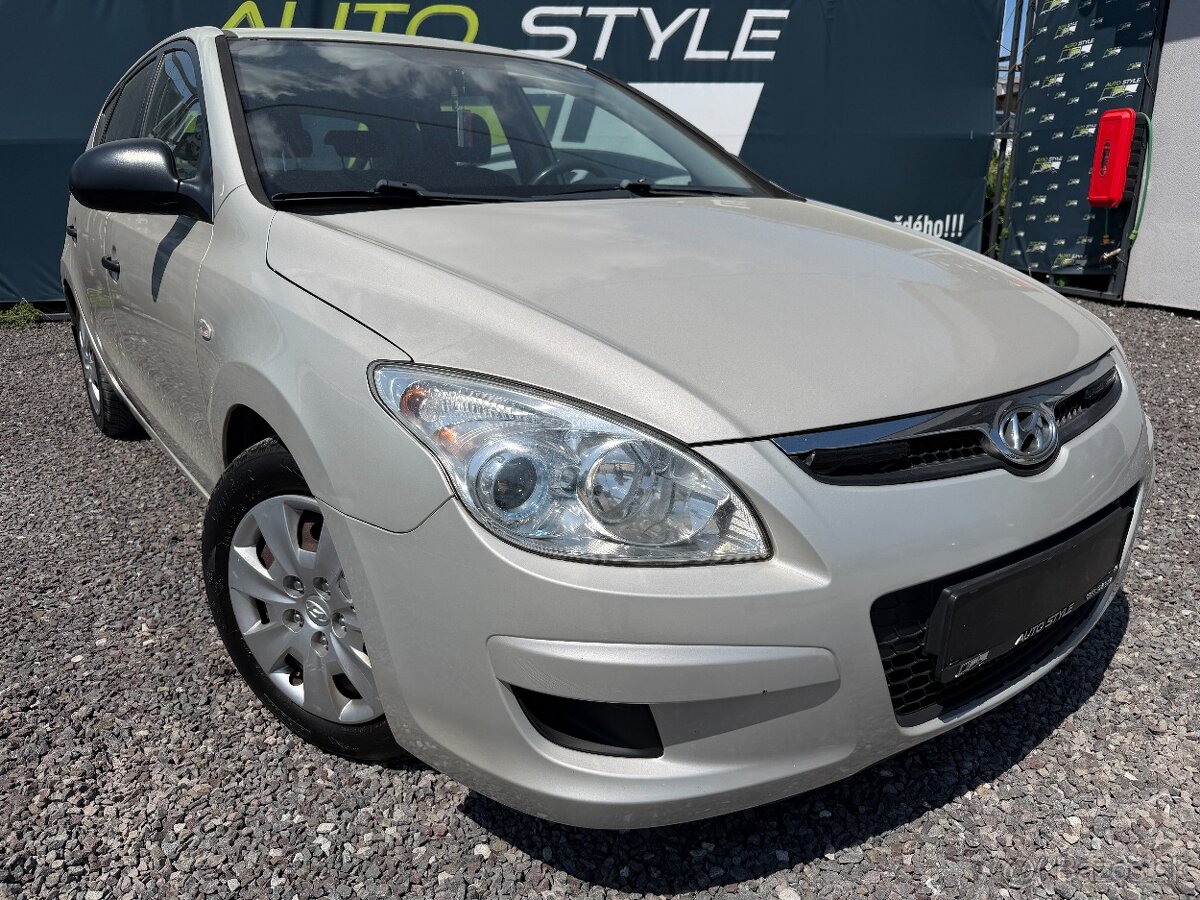 Hyundai i30 CW 1.4 16V CLASSIC LPG - 2