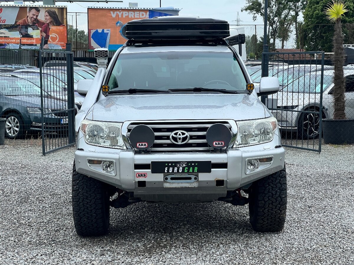 Toyota Landcruiser 200 4.5D