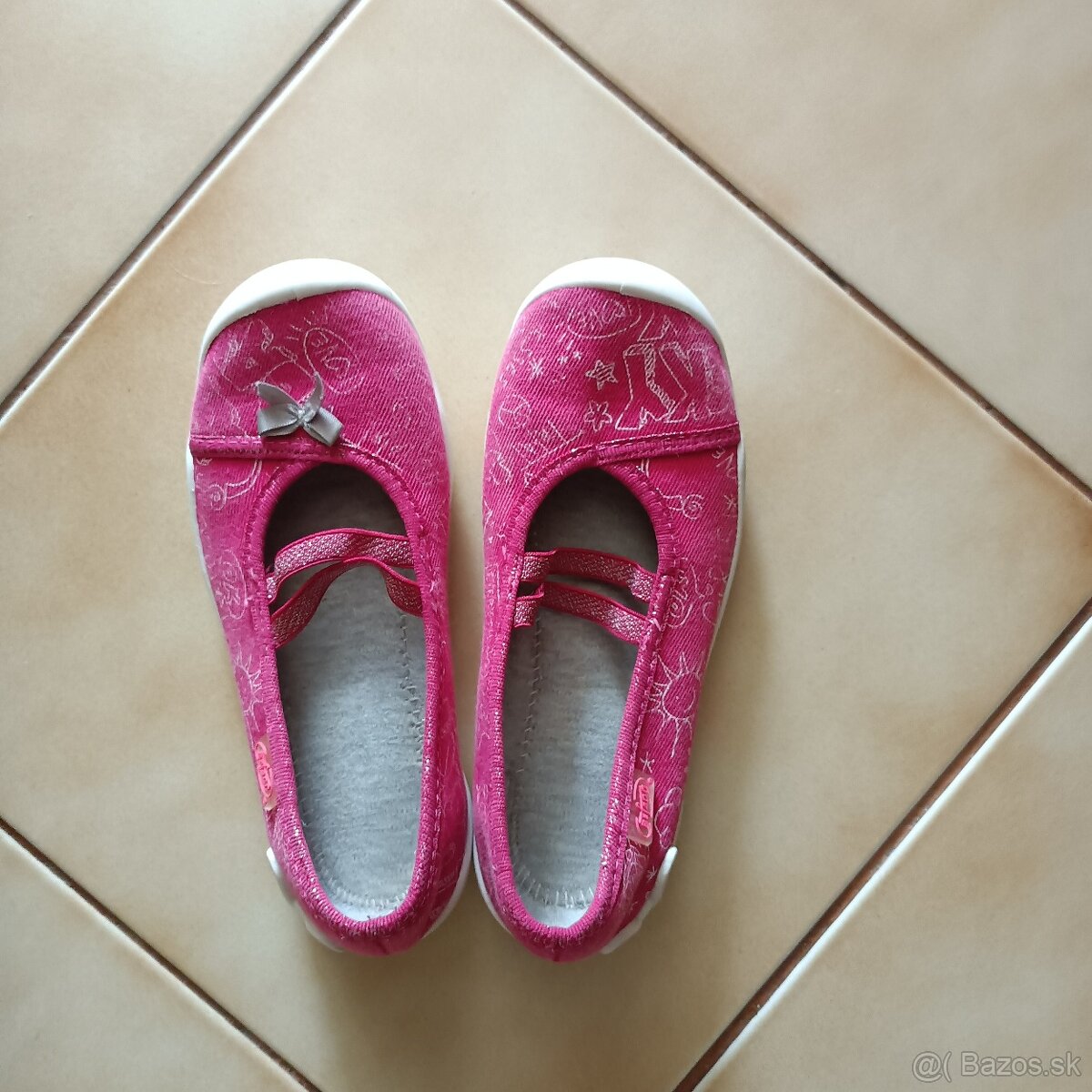 Darujem topánky a veci - 2