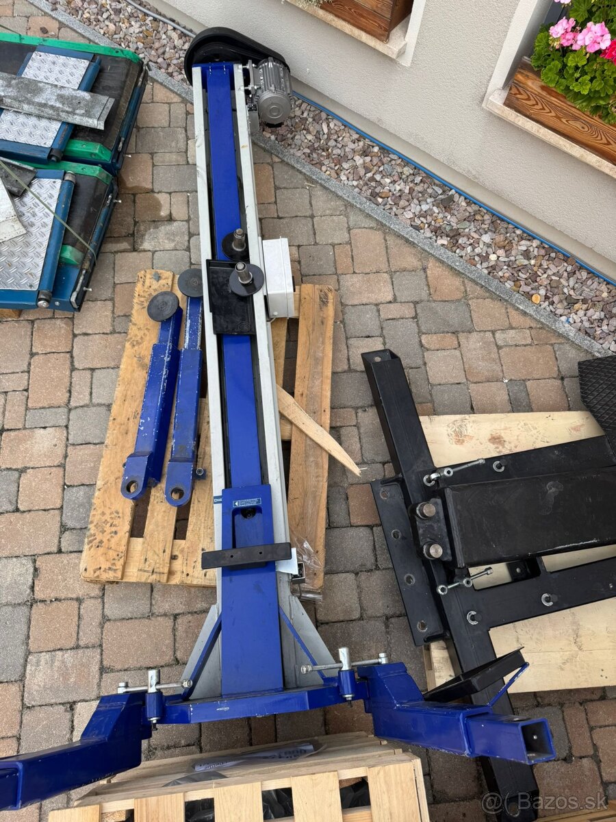 JEDNOSTLPOVY ZDVIHAK ZN.WEBER - 2,5 T. - 2