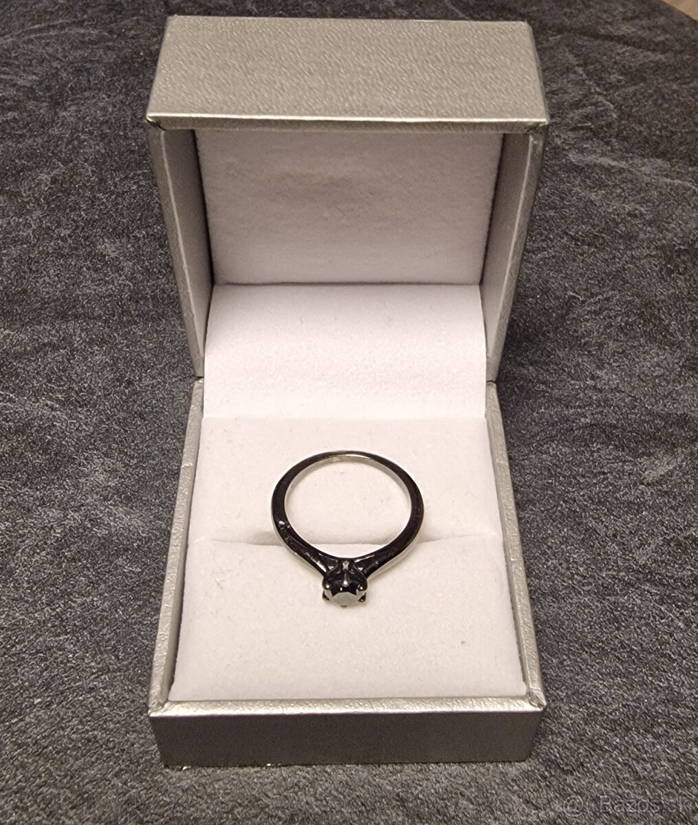 Zásnubný prsteň - 2