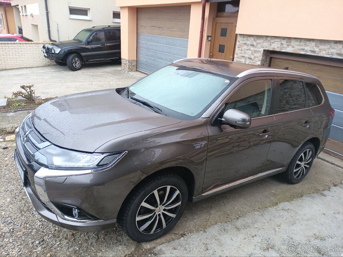Mitsubishi Outlander PHEV 2018 - 2