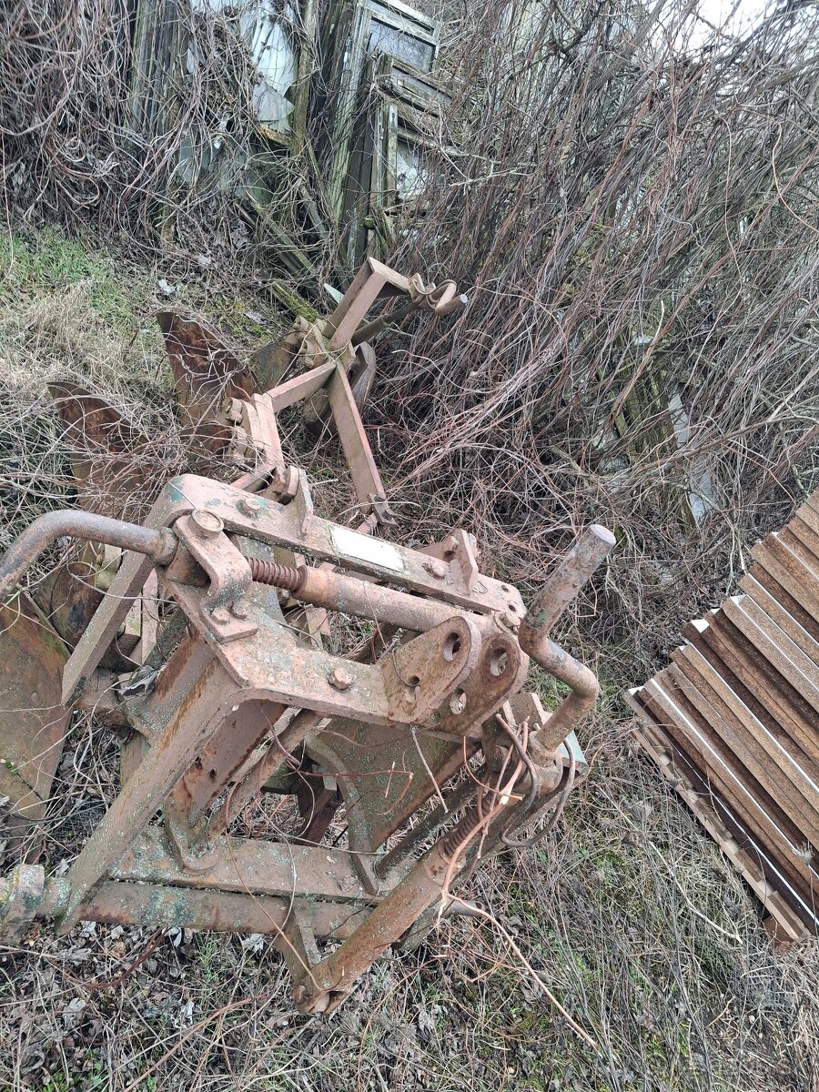 Predám 3jak originál pluh - 2