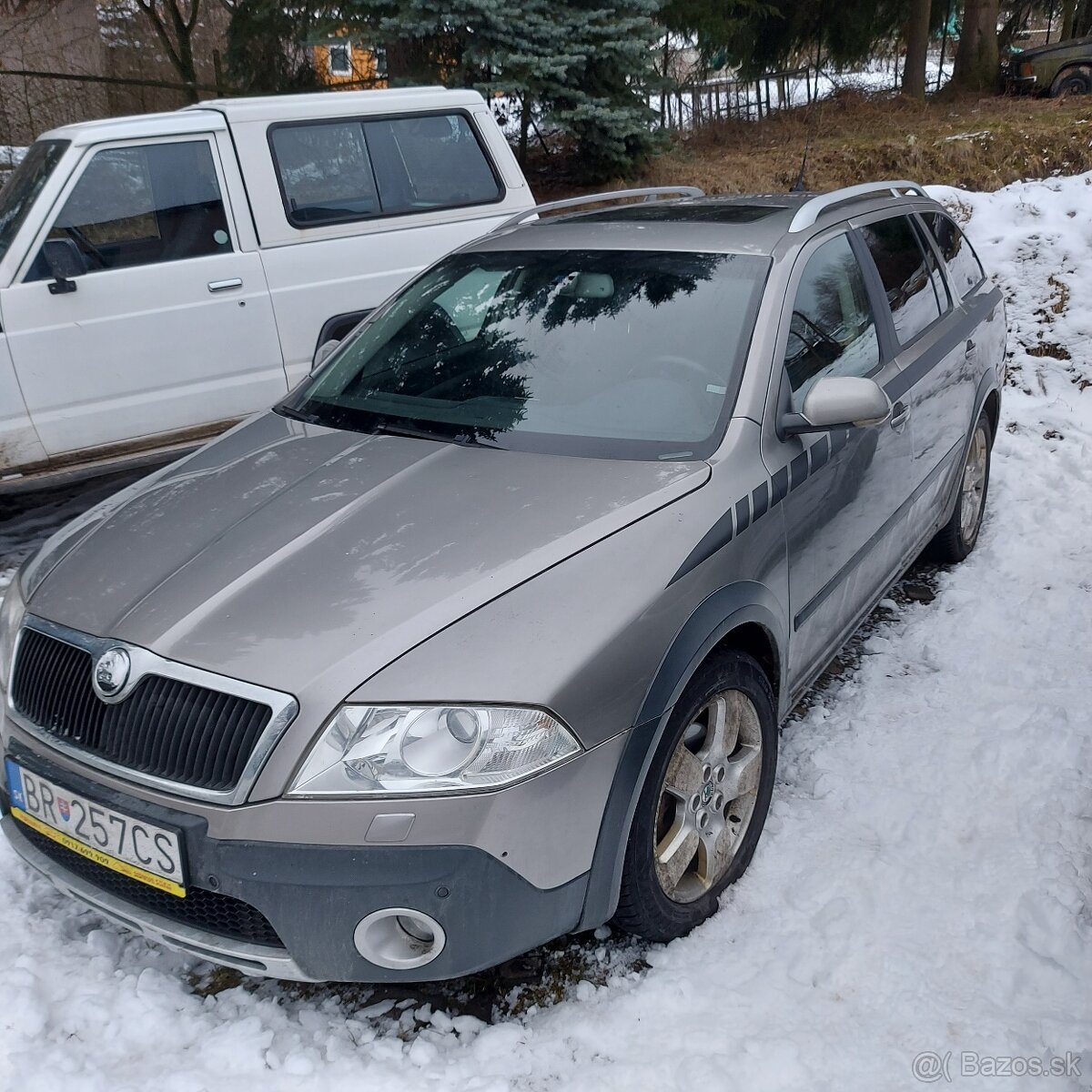 ŠKODA OCTAVIA SCOUT 2.0TDI 4X4 M6 COMBI - 2