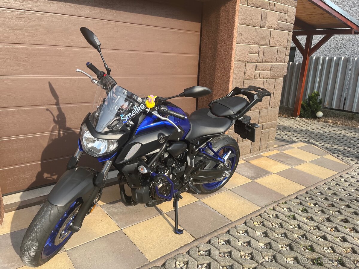 Yamaha mt 07 - 2