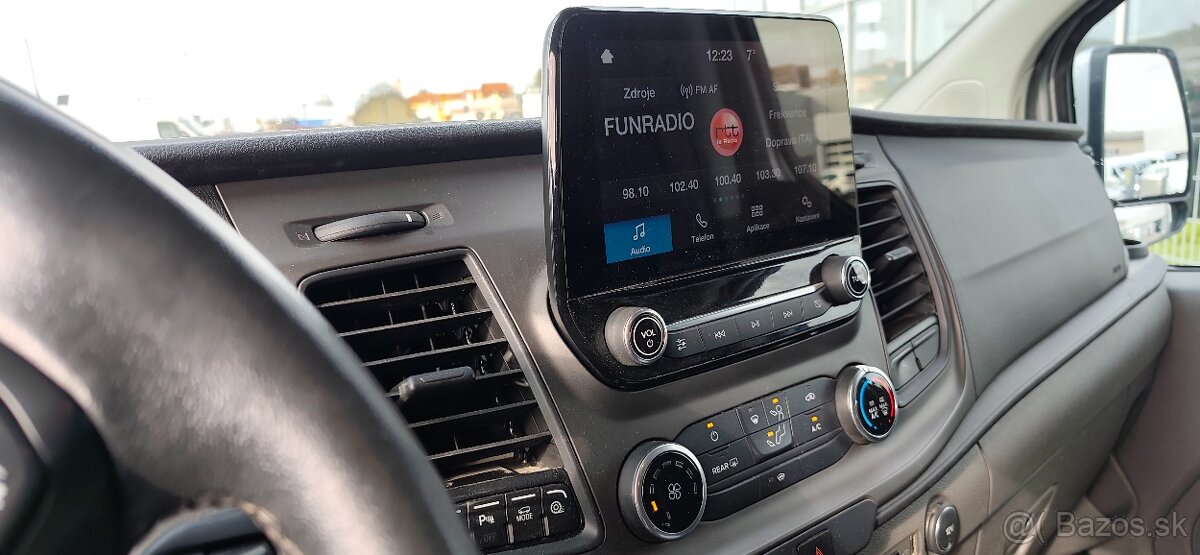 Ford transit custom L2 r.v.2020 2,0l 96kw nafta - 2