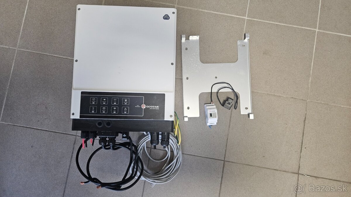 Jednofazovy menic Goodwe 3648-EM - 2