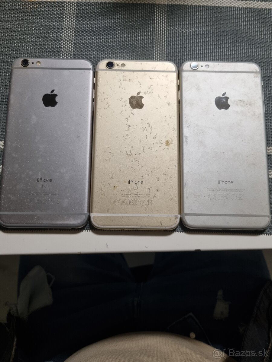 Mobily na náhradné diely - 2
