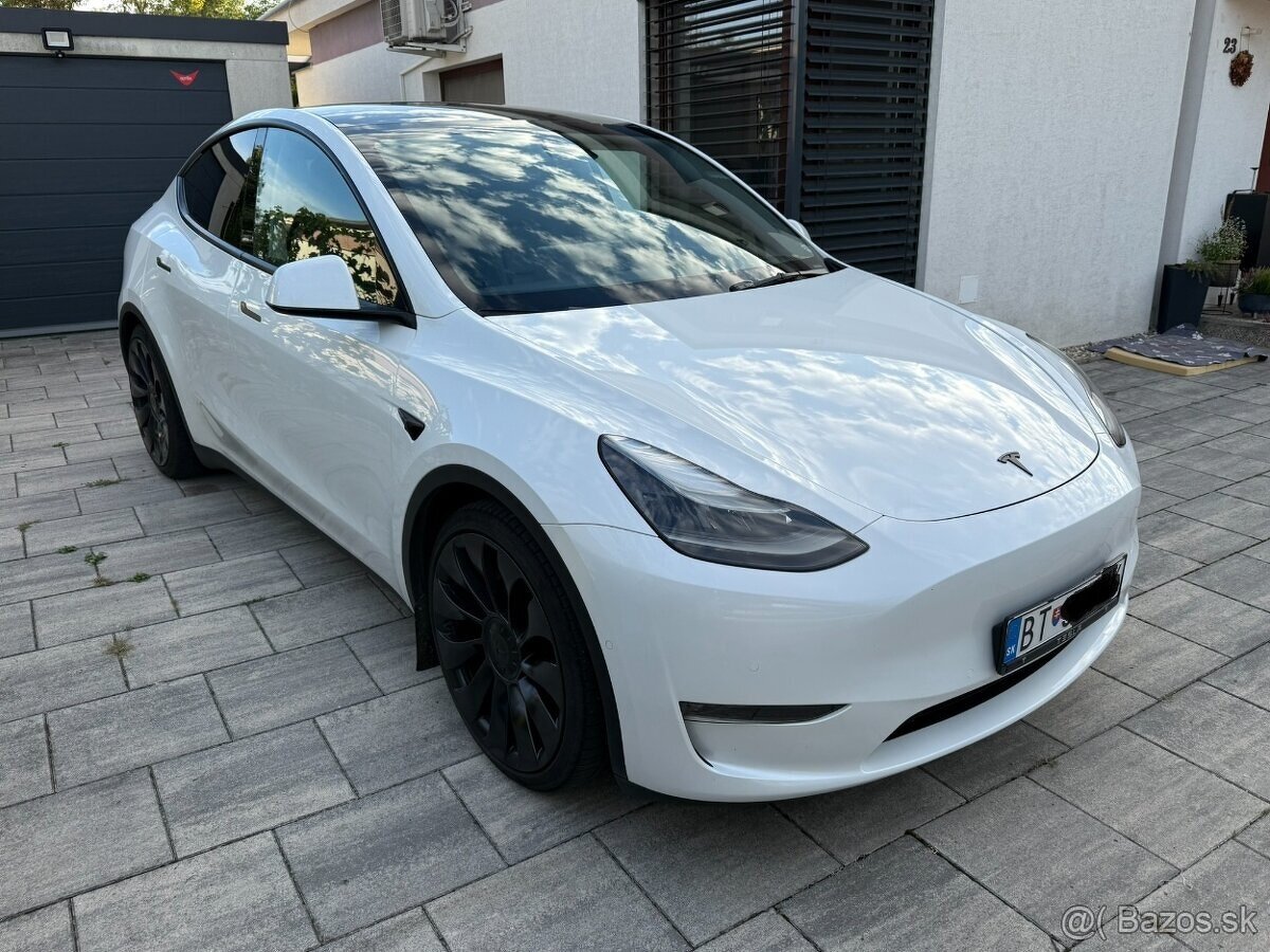 Tesla model Y Performance 10/2022 , 393 KW - 2