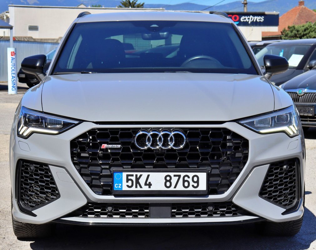 Audi RS Q3 - 2