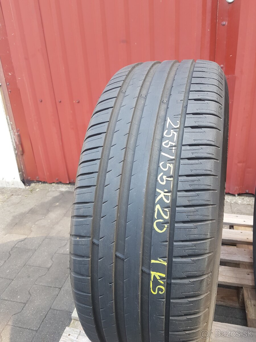 255/55R20 a 255/45R20 - 2