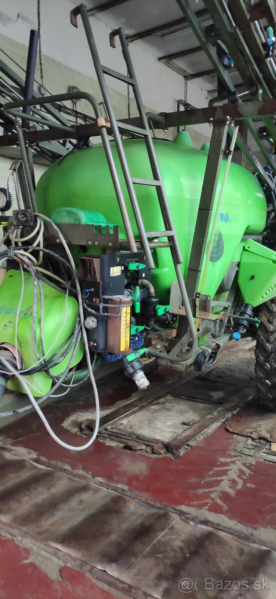 postrekovač TECNOMA - 2