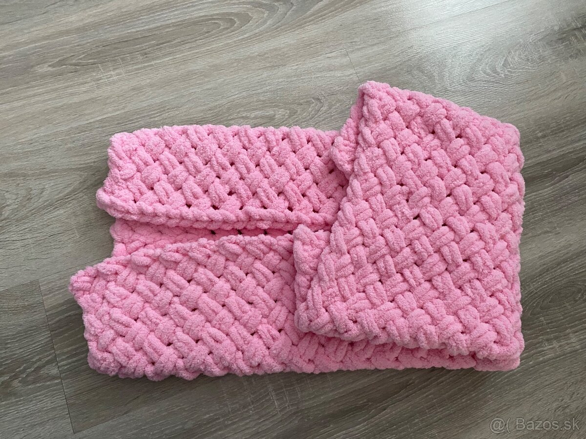 Háčkovaná ružová deka z jemnej eco vlny - 2
