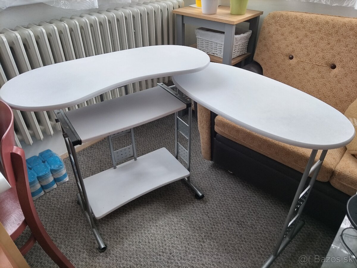 Počítačový stolik - 2