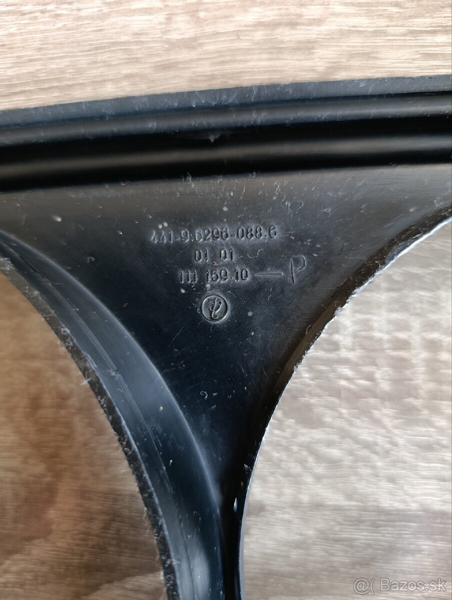 Rámiky predných svetiel Škoda 105/120 - 2