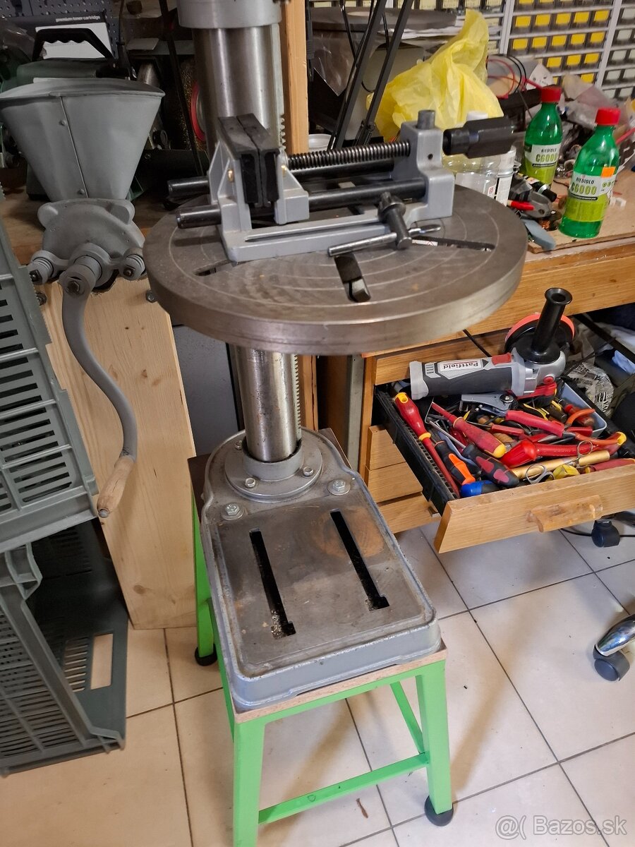 predám stojanovú vŕtačku Z4116 - 2