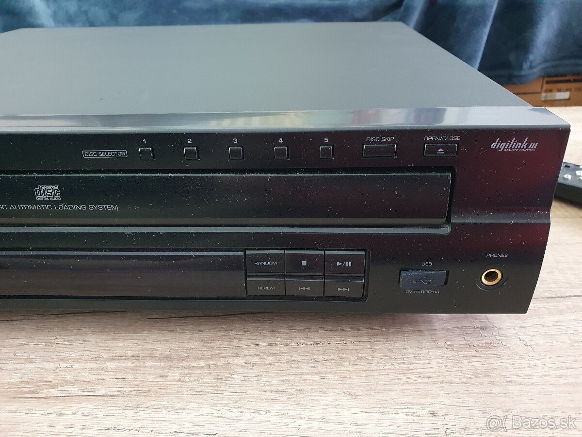 Sherwood CDC-5506 CD menič na 5 CD, Mp3, USB - 2