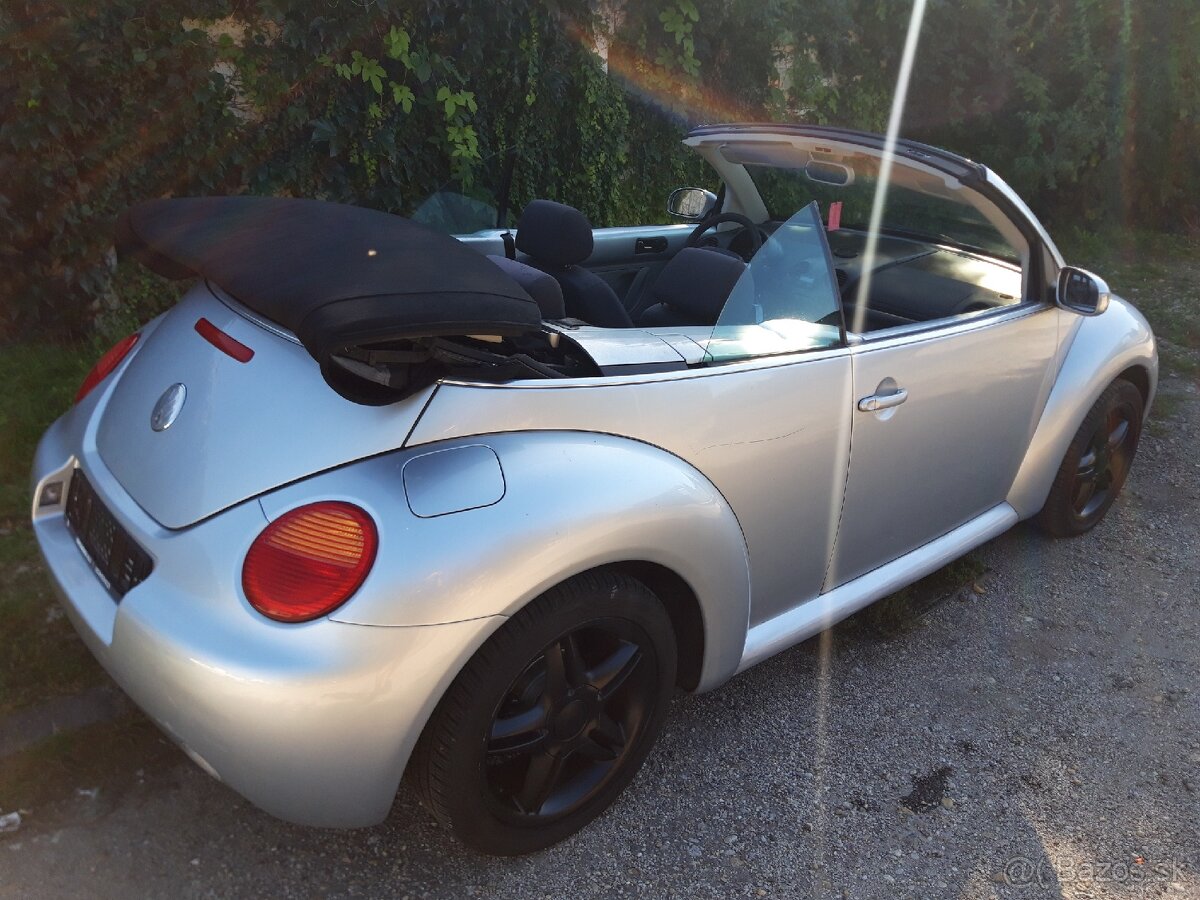 VW-New Beetle Cabrio 2.0Benzin - 2