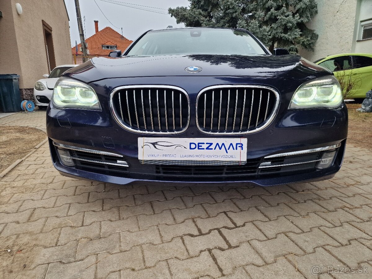 BMW 740i 320k A/T8 (benzín) - 2