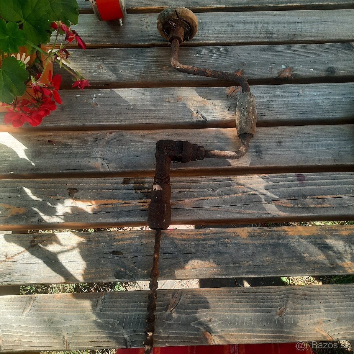 Ručná historická vŕtačka, nebožiec - 2