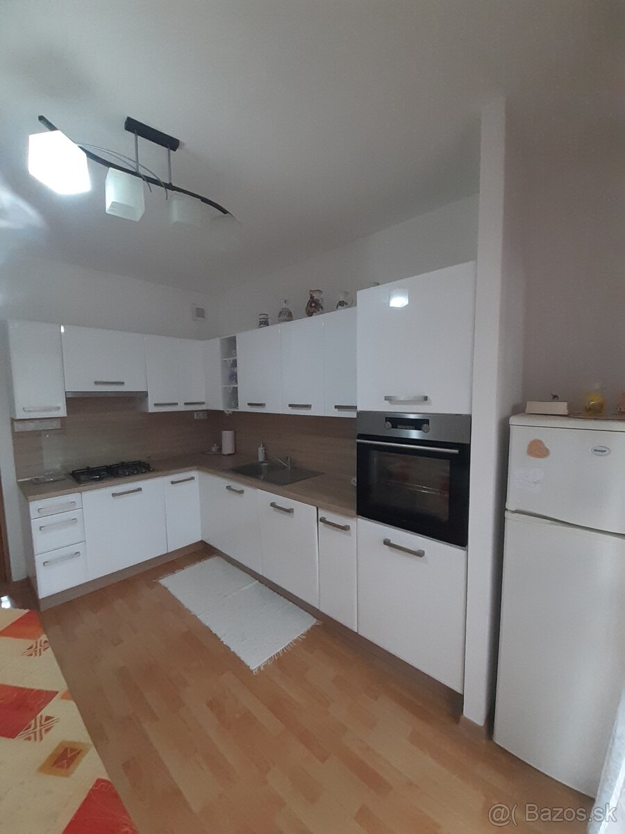 4. izb.byt s loggiou v Levoci - 2