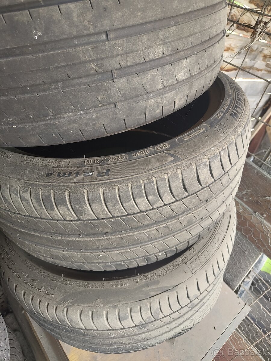 245/40 R19 letné - 2