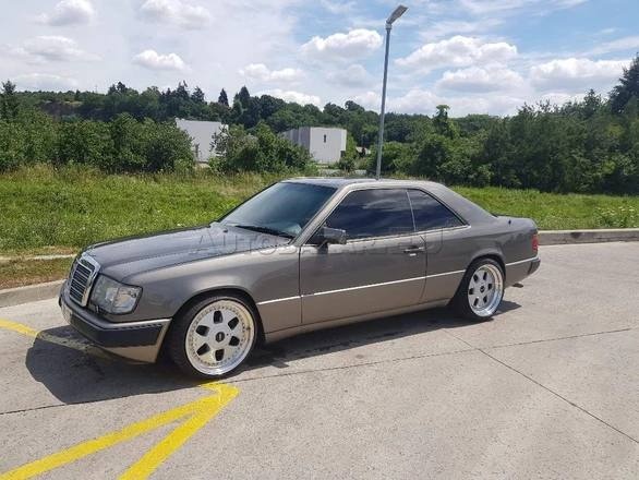 Mercedes-Benz 300 ce - 2