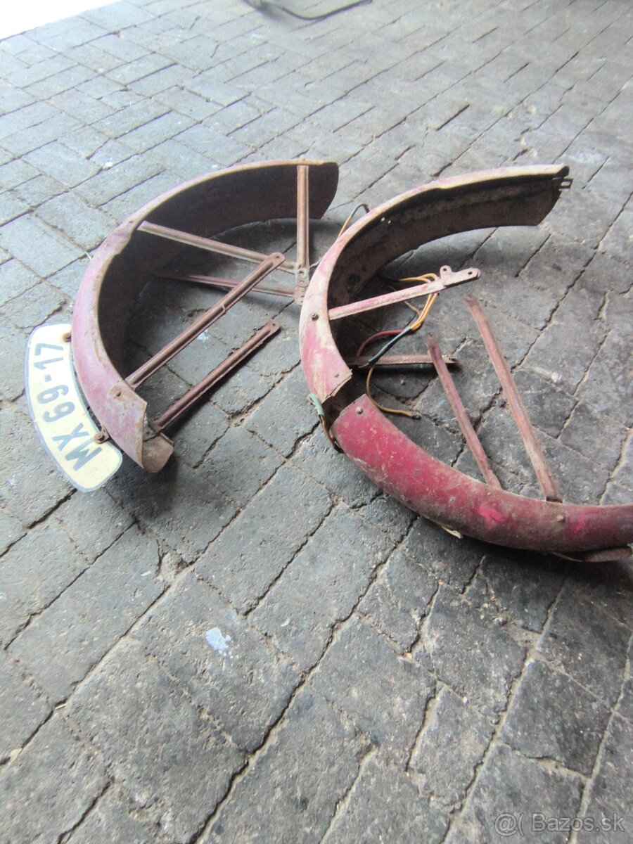 Jawa pérák - 2