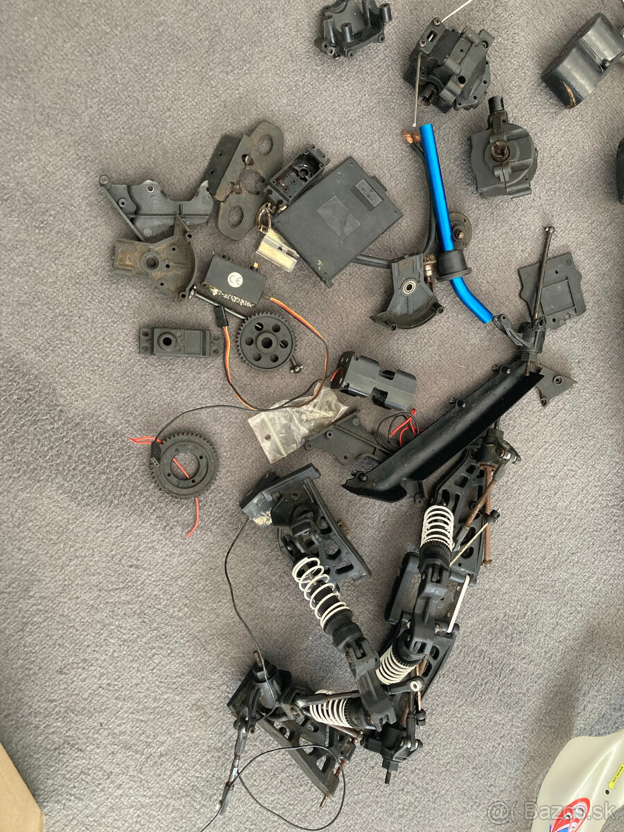 Nitro RC auto - 2