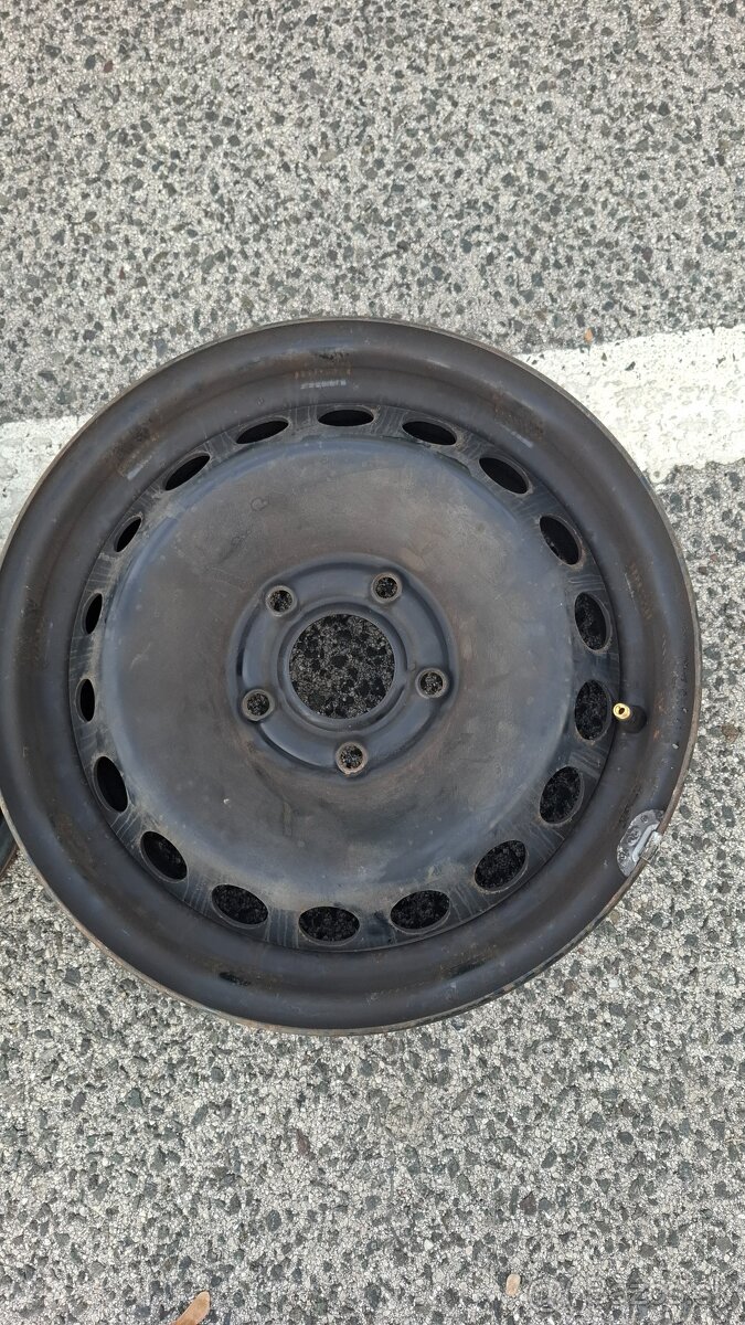 Plechové disky r15 5x114,3 - 2