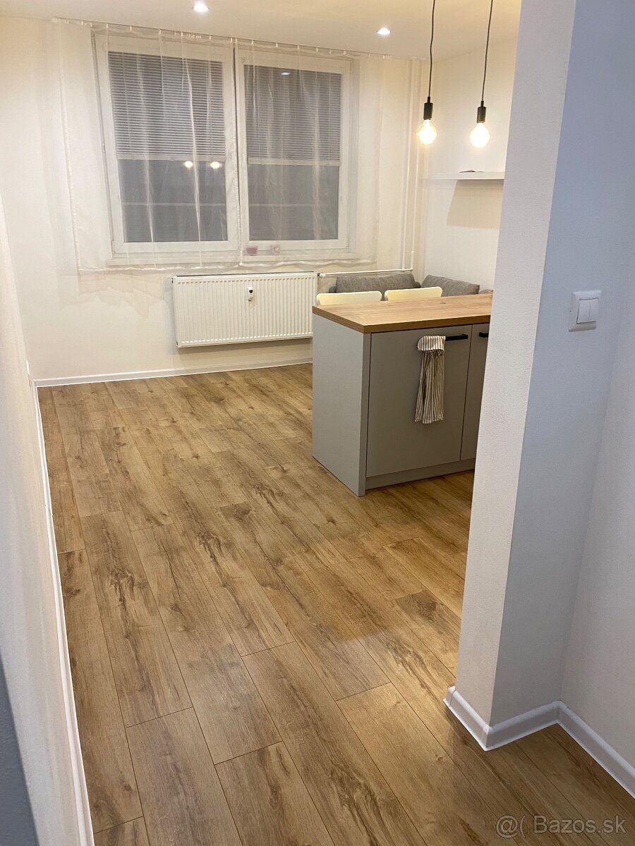 Prenájom 1-izbového bytu v Tvrdošíne na Medvedzí - 2