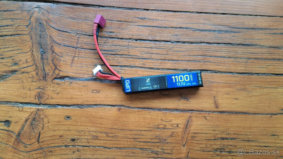 Airsoft príslušenstvo kolimator, nabijacka... - 2