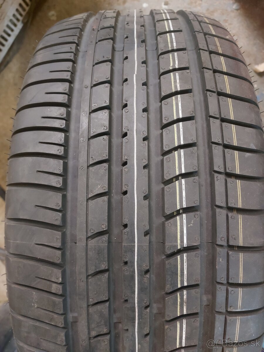 2ks 245/40 R18 GOODYEAR - 2