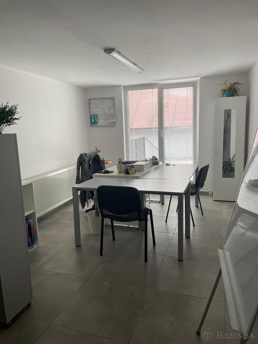 Priestor na prenájom - centrum Námestova - 2