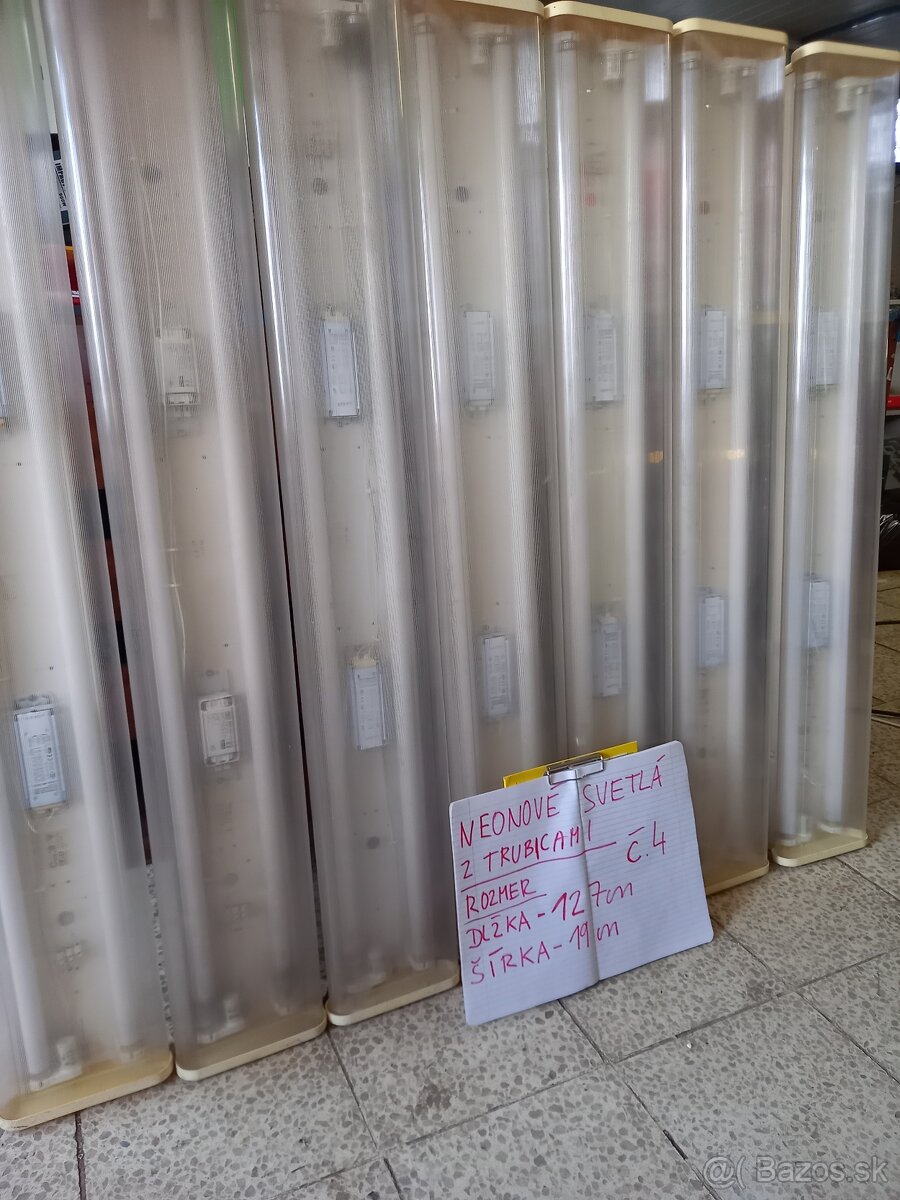 Neony s trubicami - 2