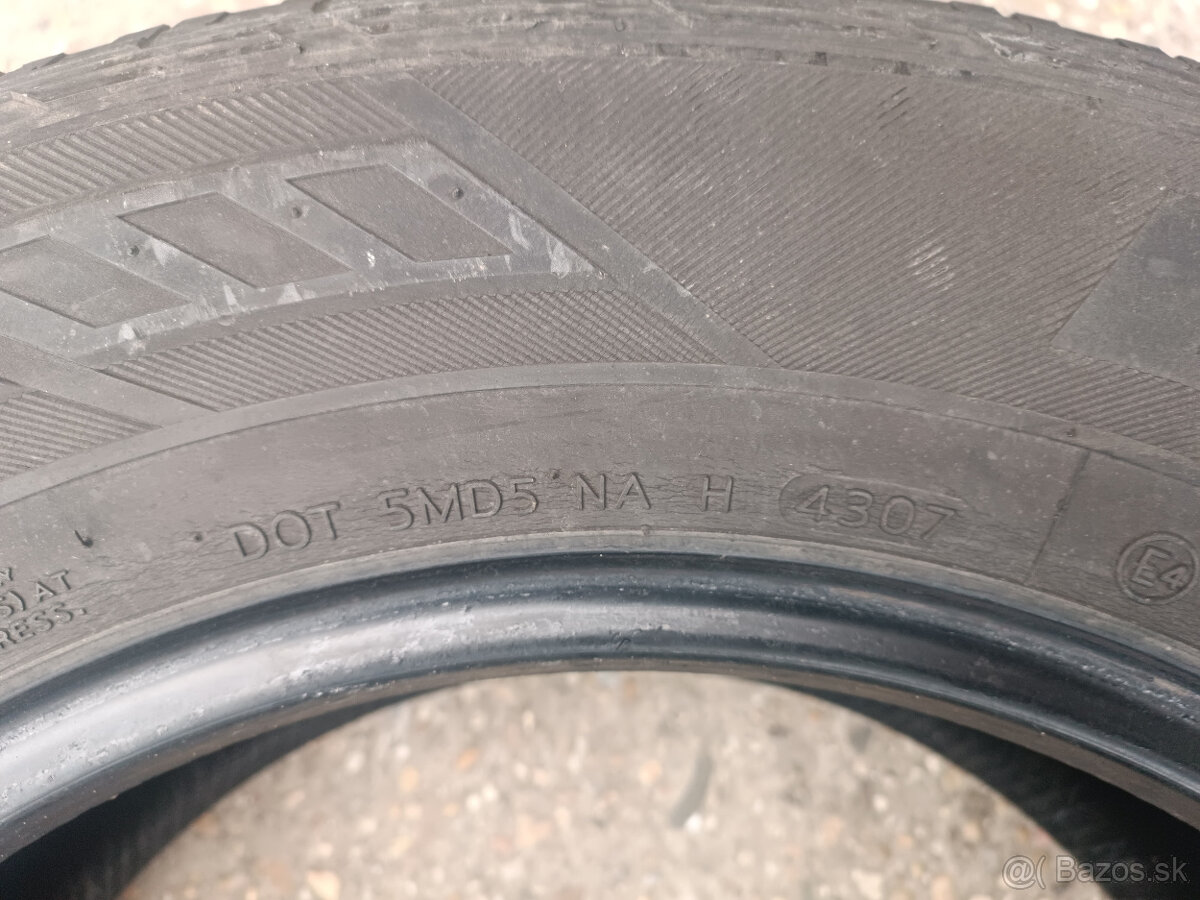 245/65 R 17 107 H Hankook - 2