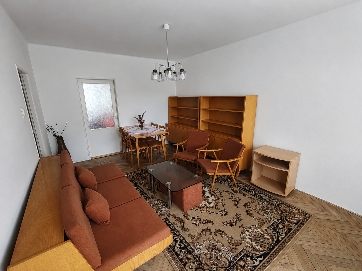 Na predaj 3 izbový byt v Jablonici - 2