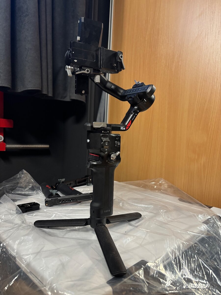 DJI Ronin RS4 - 2