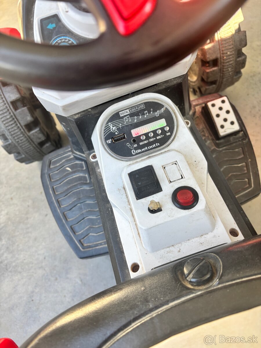 Detsky elektricky traktor - 2