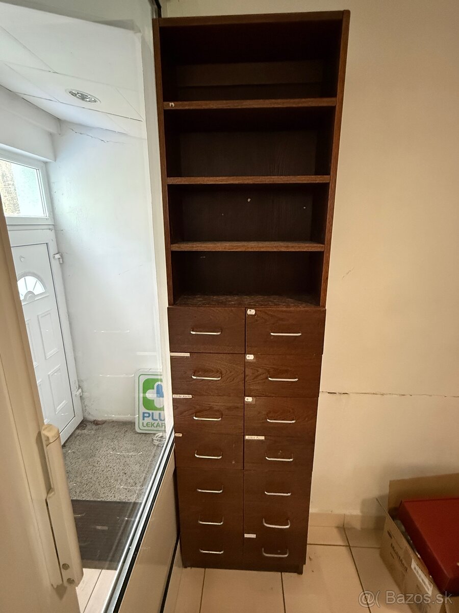 Drevená šuflíková skrinka, úložný systém - 2