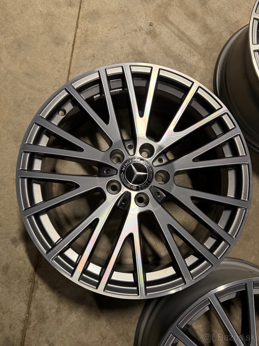 elektróny originál Mercedes r18 - 2